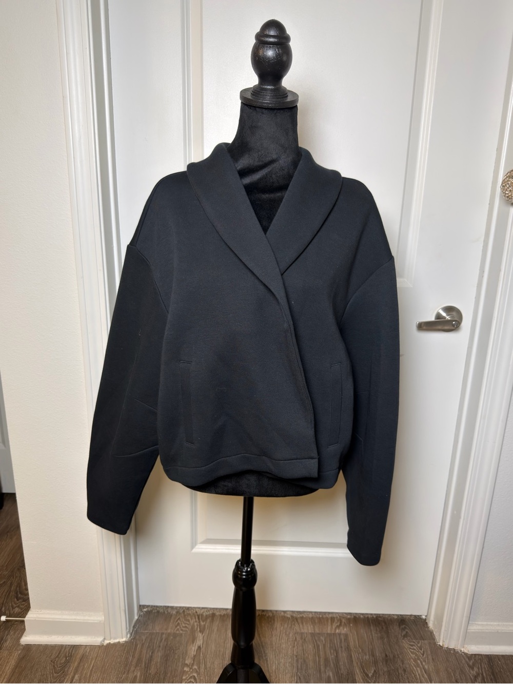 Nike Black Shawl-Collar Sweatshirt Hoodie / BNWT